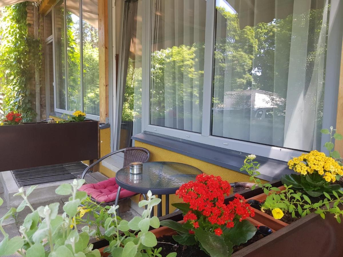 Neris Inn Terraces Vilnius Exterior photo